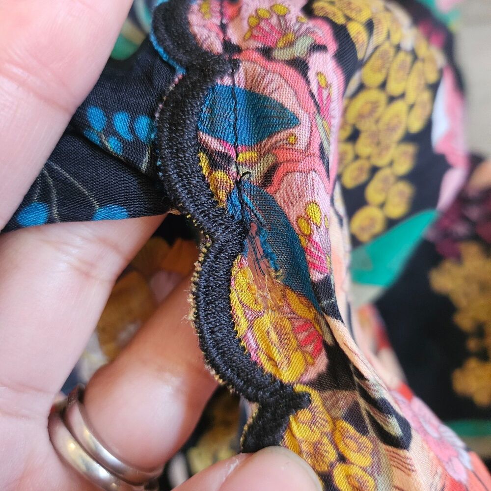 Johnny Was Floral Embroidered Wide leg Sheer Pull on Pants Resort wear 2X READ - Picture 6 of 9